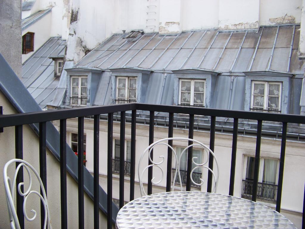 Hotel Louvre Sainte Anne Париж Екстер'єр фото